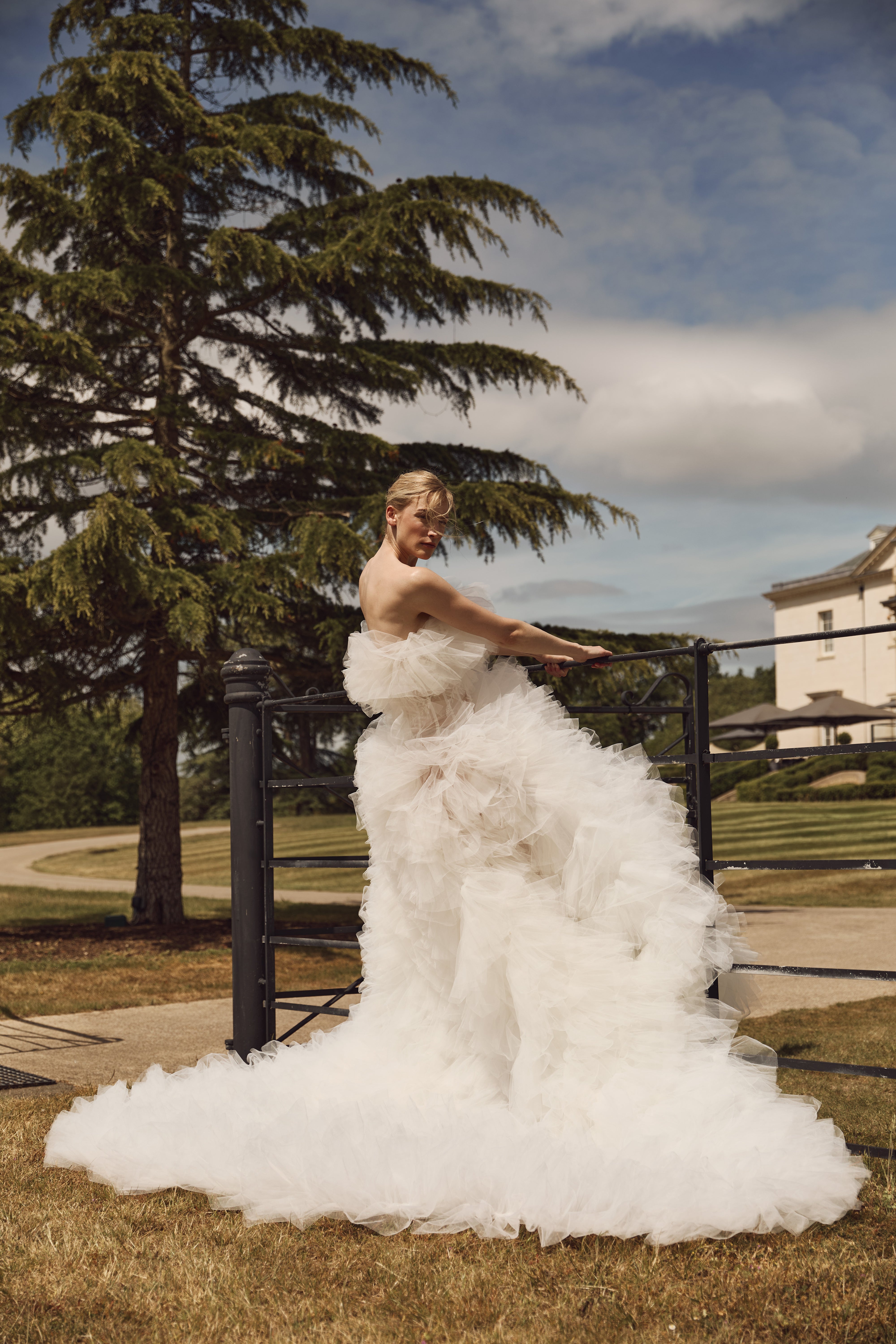 LEONIE GOWN