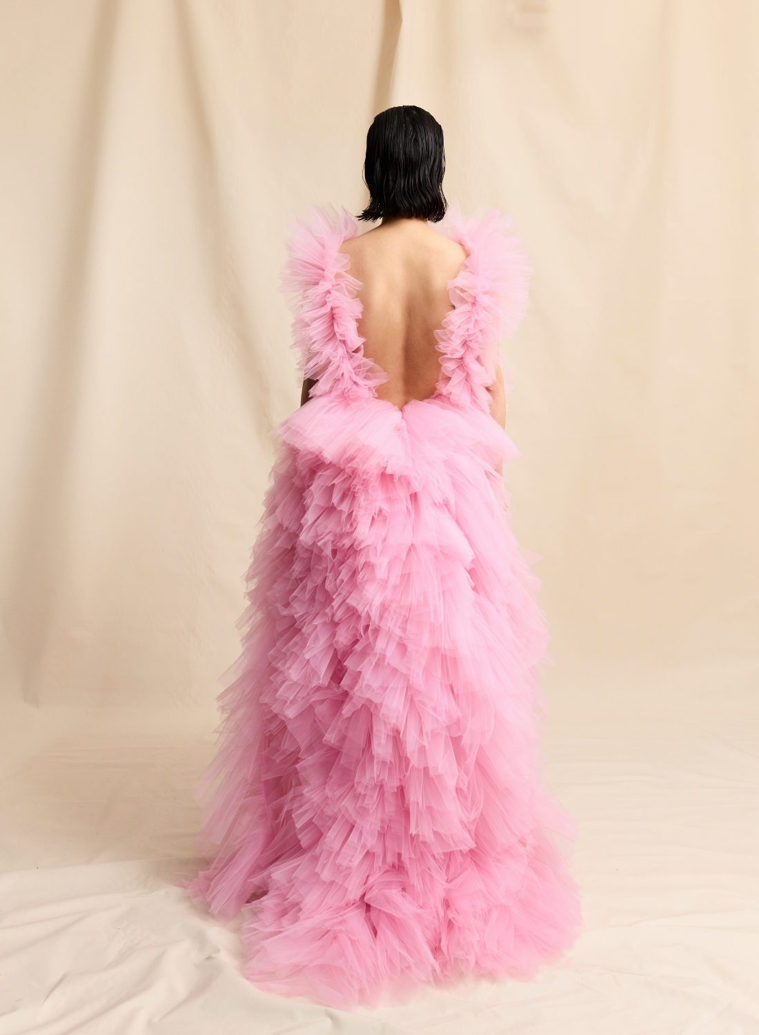 PINK RUFFLE DRESS LOOK M2